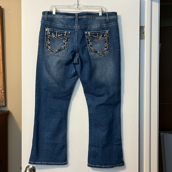 CglCg Jeans - Picture 2 of 4